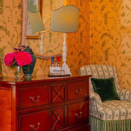 Saint-Christophe-des-Bardes シャトー フォンブロージュ Bed & Breakfast エクステリア 写真